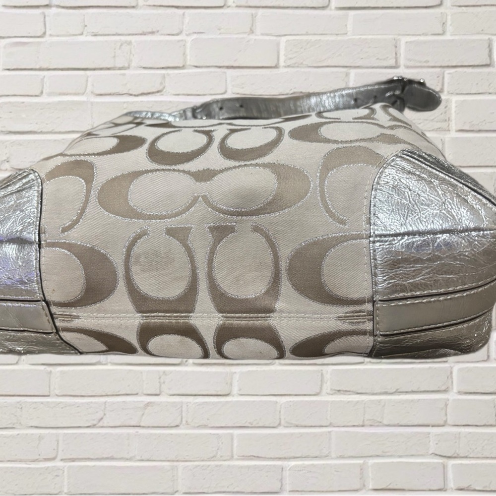Coach Signature Metallic Silver Hobo Shoulder Bag Purse B1225-15731 Pink Lining - Picture 6 of 14
